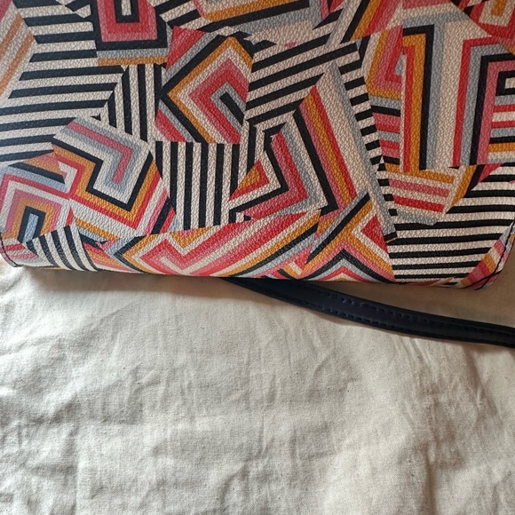 -SOLD- Tory Burch Crossbody bag - Picture 7 of 8